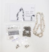 画像: ケシパールとヴィンテージスワロのオールノットネックレス&ブレスレット ホワイト